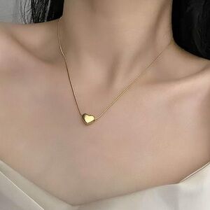 New! Heart Gold Thread Necklace (3003) NWOT